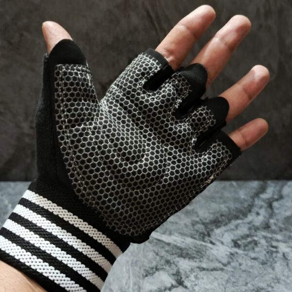 Half Finger Weightlifting Gloves- BLACK WHITE