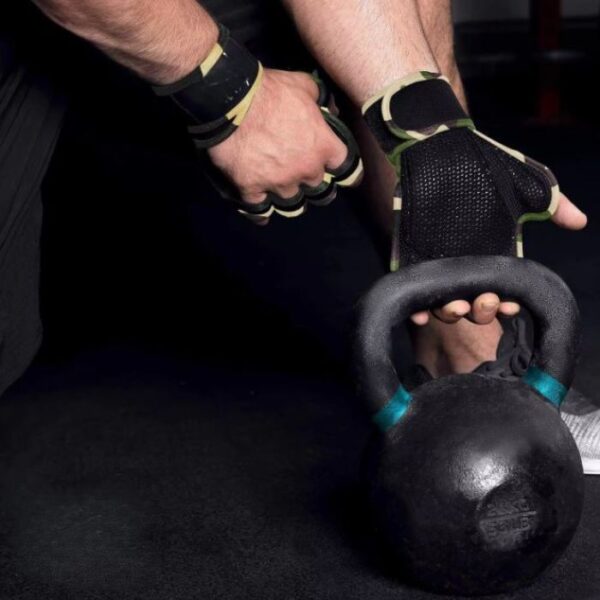Weight Lifting Gym Gloves – Camo Design with Wrist Support & Palm Protection