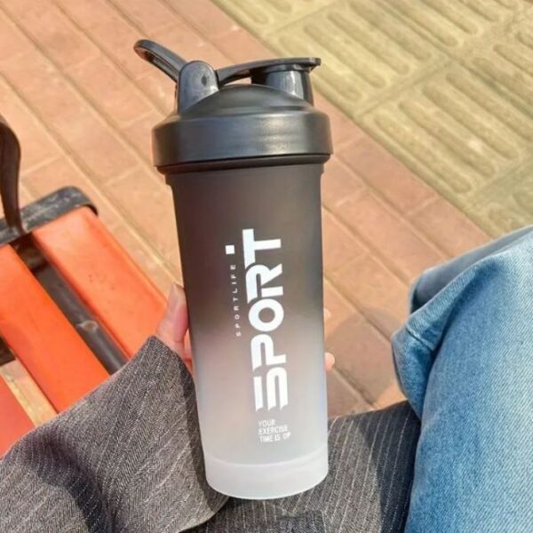Frosted Gradient 700ml Shaker Bottle- Black & white