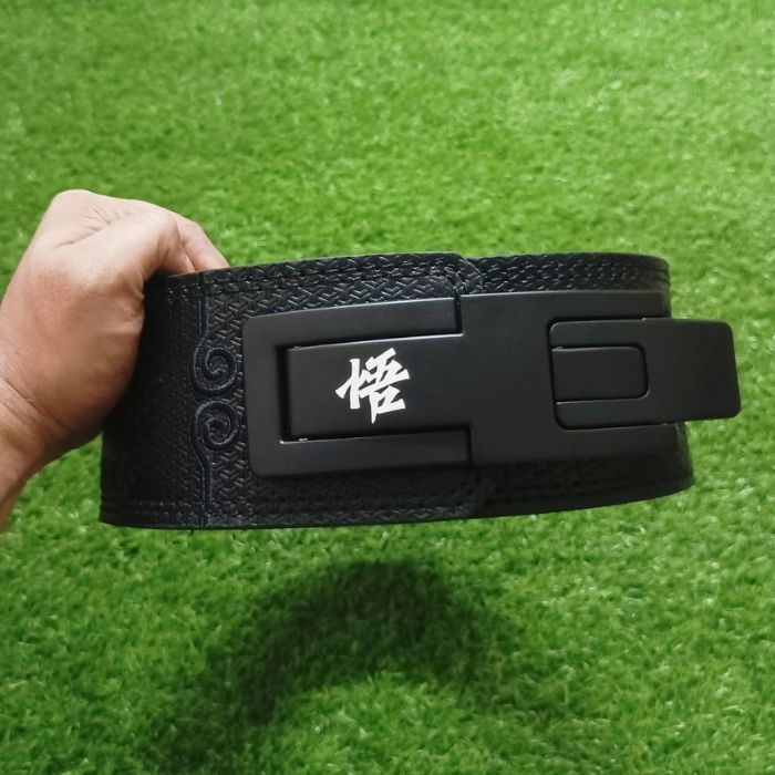 LARA STAR LEVER BELT – BLACK